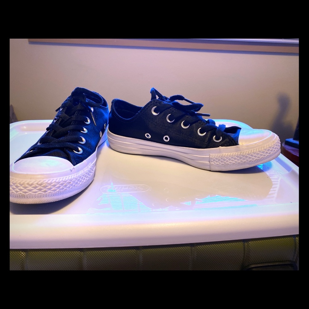 womans converse size 6